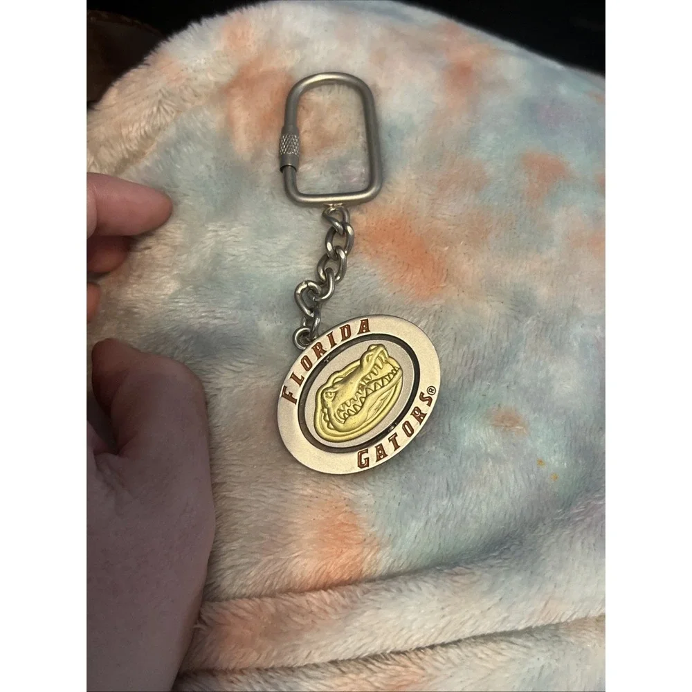 Vintage Souvenir Florida Gators Premium  Metal Keychain, Thick, Heavy
